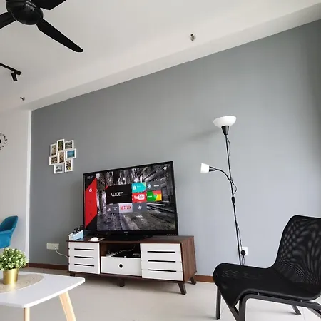 Lm Homeya 3 Bdrm Coastline View Condo For 4-14 Pax With Netflix & Coway Water Purifier Tanjung Tokong Exterior photo