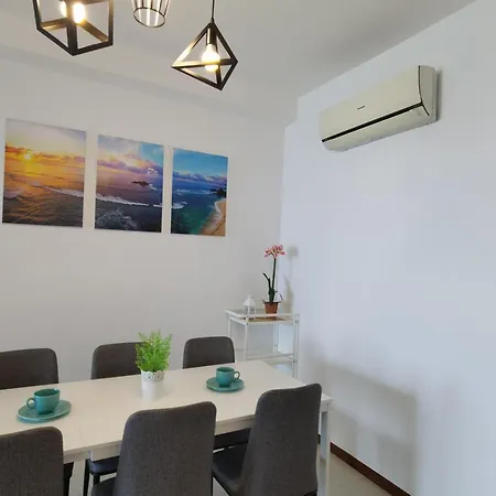 Lm Homeya 3 Bdrm Coastline View Condo For 4-14 Pax With Netflix & Coway Water Purifier Tanjung Tokong Exterior photo